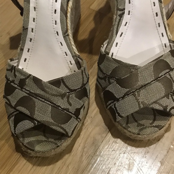 Stunning Coach Espadrilles size 7. Excellent condition. Worn once. - Picture 3 of 11